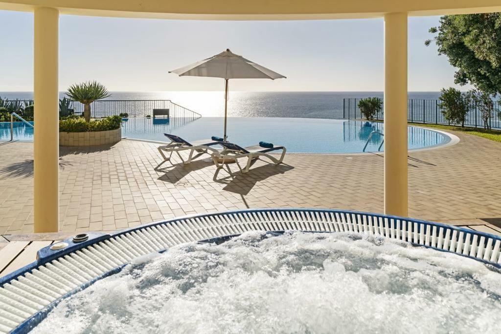 Formosa Infinity Pool Apartment Фуншал Екстериор снимка